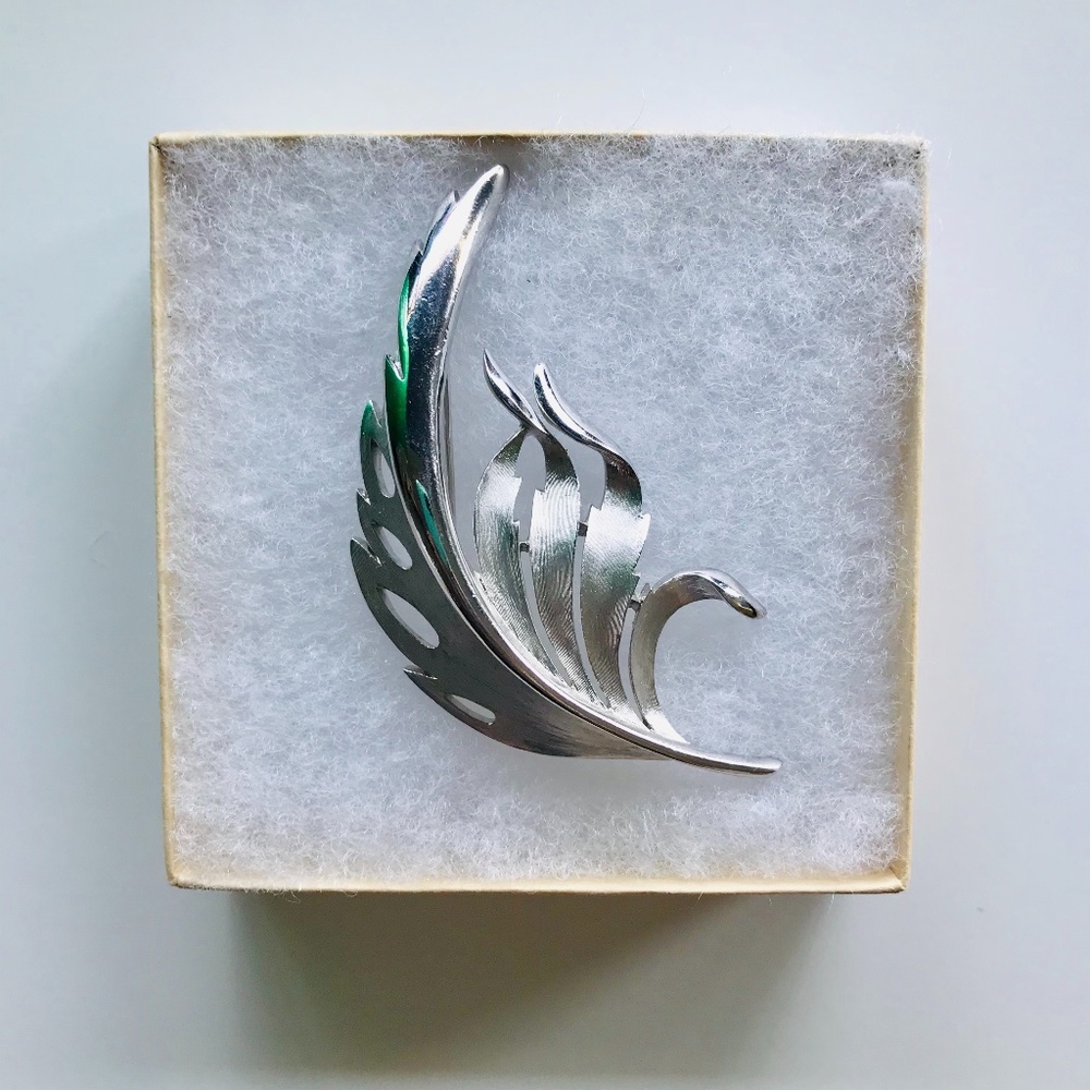 Vintage Crown Trifari Silver Leaf Brooch
